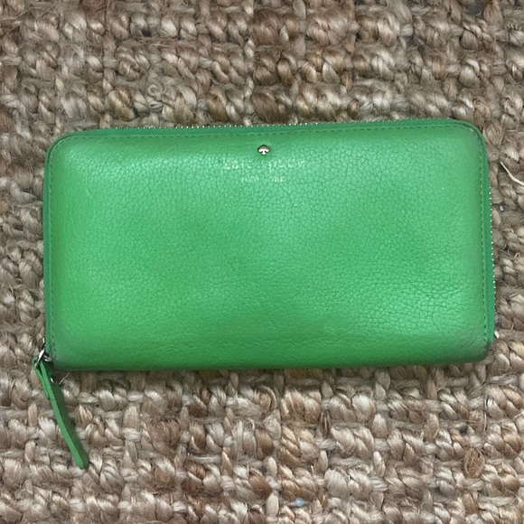 KATE SPADE Cobble Hill Lacey wallet - Picture 1 of 6